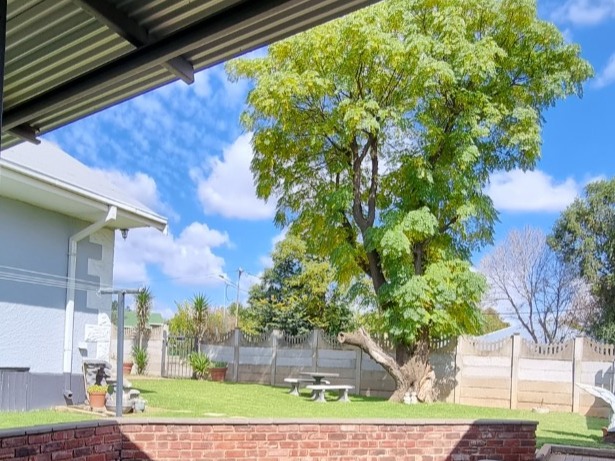 5 Bedroom Property for Sale in Parys Free State